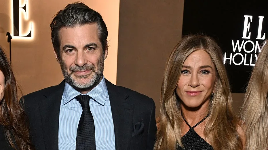 Jennifer Aniston Overcomes "Deep Fear" in Candid Interview with Partner Jim Curtis