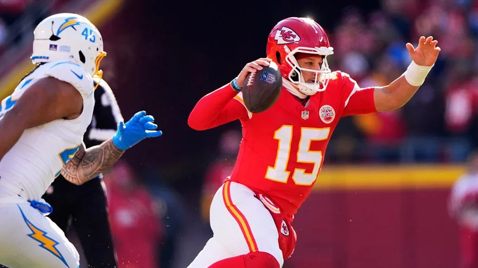 Patrick Mahomes Driven by Daughter's Milestones During ACL Recovery