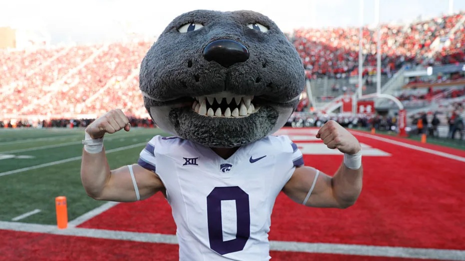 Kansas State Mascot Willie the Wildcat Endures Marathon Push-Up Session in Dominant 71-3 Victory